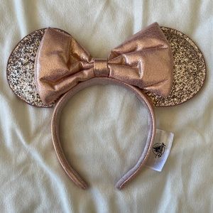GENUINE Disney Parks Merchandise Rose Gold Minnie Ears with Bow
